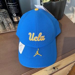 Jordan Men's UCLA Bruins True Blue AeroBill Swoosh Hat